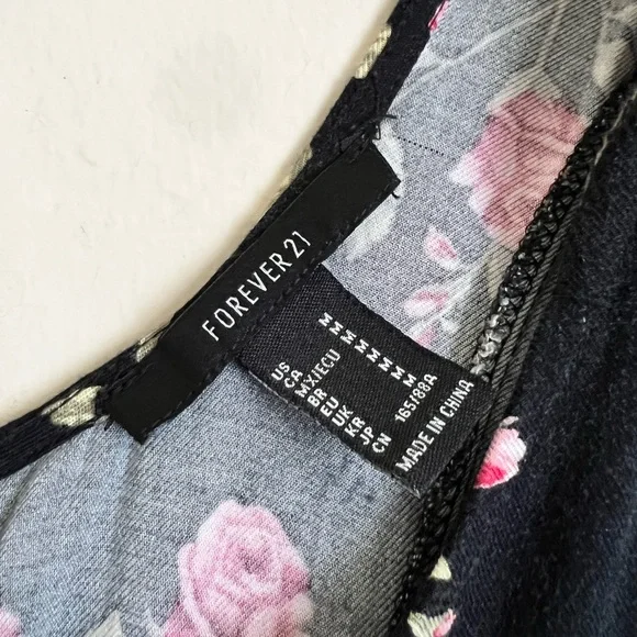 Forever 21, medium, black w/floral design - Picture 5 of 5
